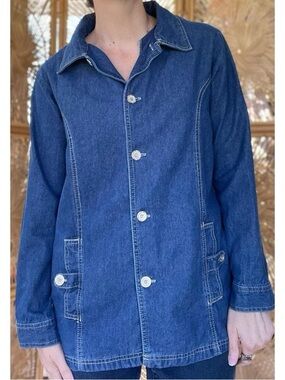 Vintage Tudor Court Lightweight Blue Denim Jacket with Button-up Front & Pockets